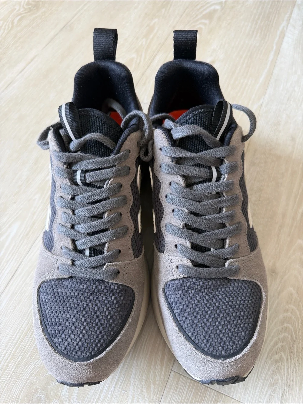 Veja Sneaker Taupe and Black with White V